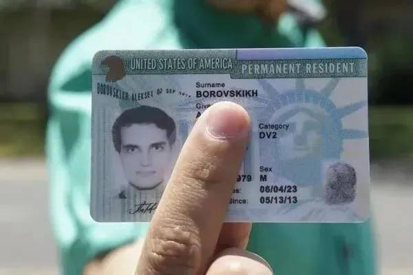 Green Card 2025-2026 çekilişi için geri sayım başladı! Başvurular ne zaman açılacak? 3